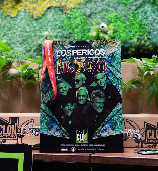 los pericos y clon factory min